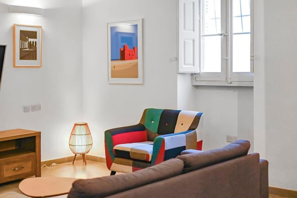 Sliema Unique 4 Bedroom Townhouse Off The Beach 외부 사진
